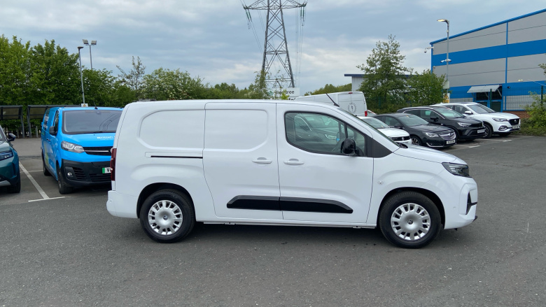 Vauxhall Combo Cargo Combo Xl Electric 100kW Pro 52kWh H1 Van Auto